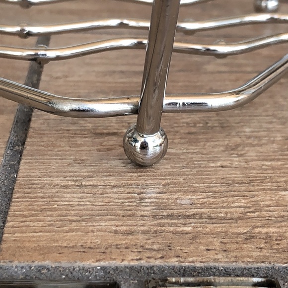 Metal Apple Basket - Picture 6 of 6